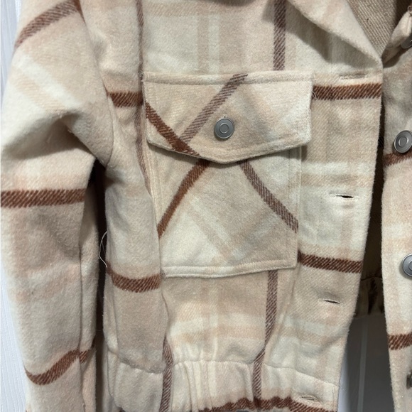 Boxy Plaid Croppy Jacket (Buttons) - Picture 4 of 5